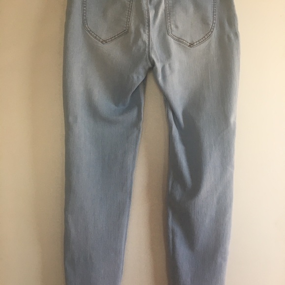 Blue Jean - Picture 2 of 3